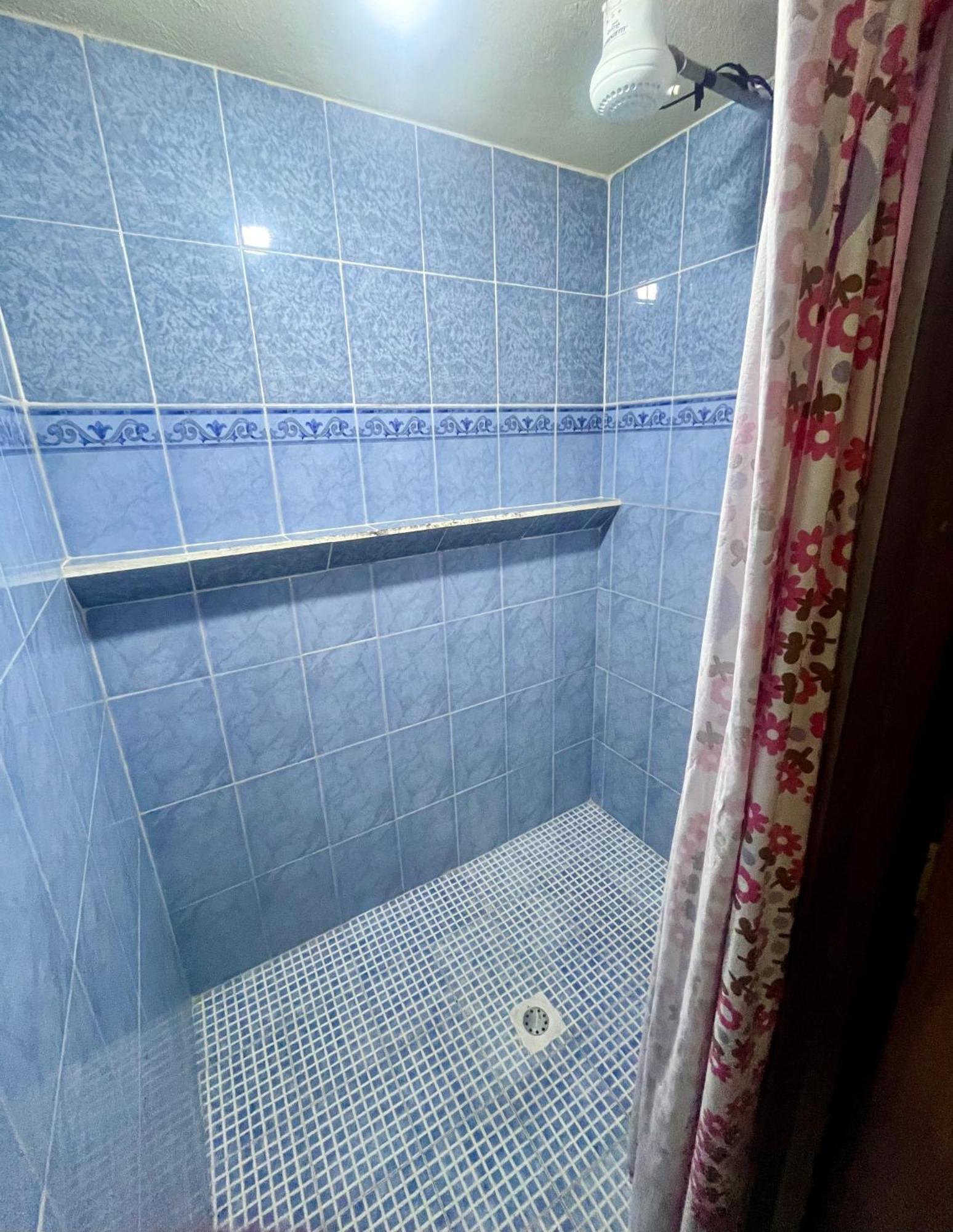 Jireh Antigua Hotell Exteriör bild